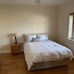 Near The River Shannon Apartment Rooskey