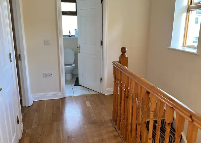 Near The River Shannon Apartment Rooskey