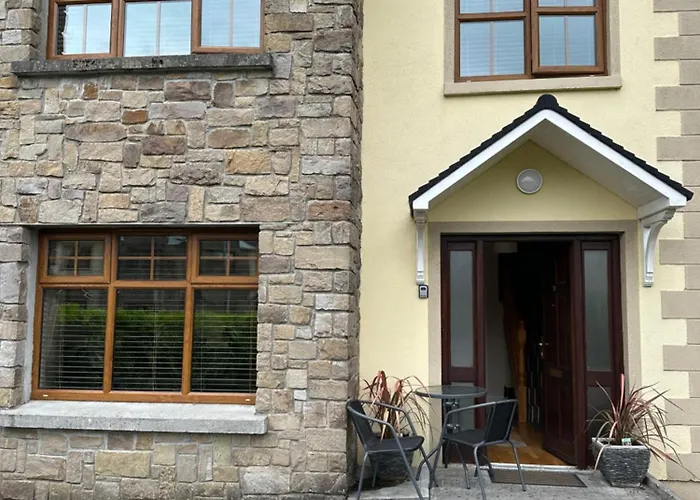 Near The River Shannon Apartment